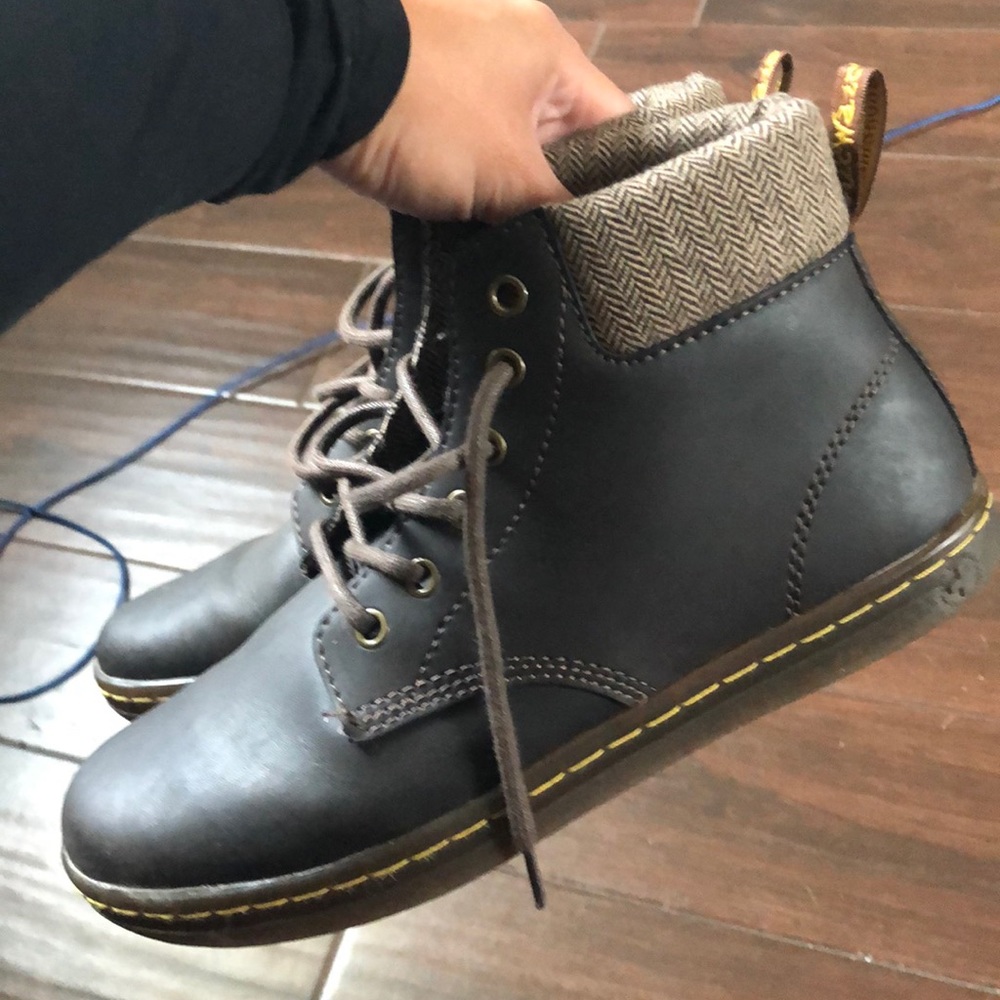 Fairly New Doc Martens Maelly SZ 8